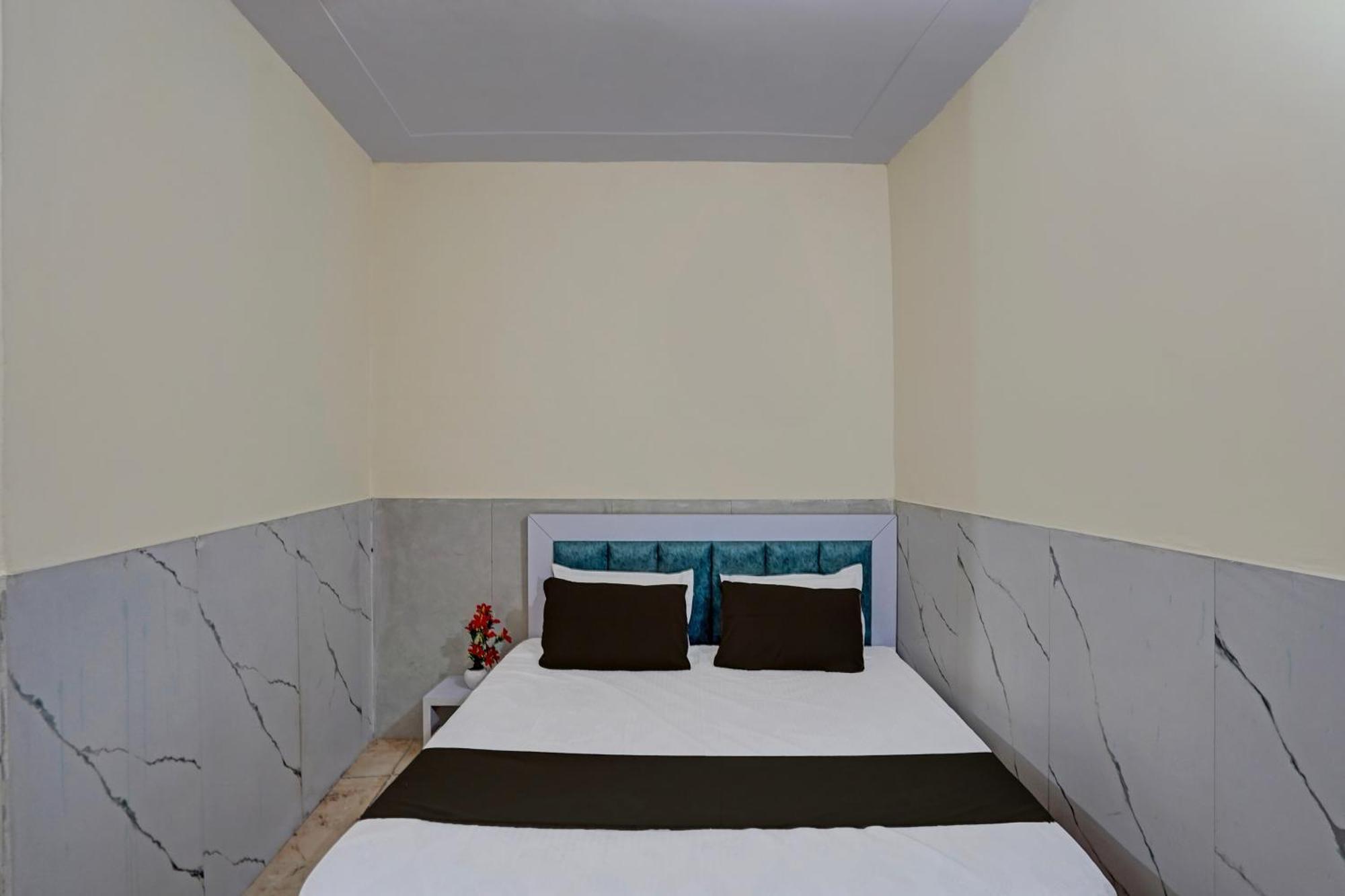 Hotel O Abhinav Hotel Noida Exterior foto